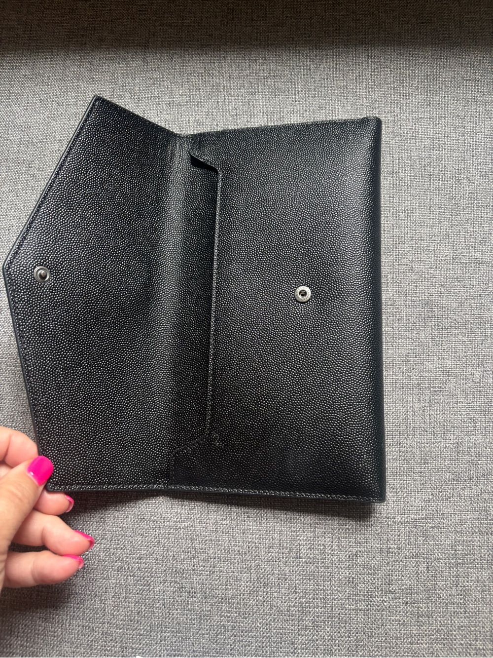 Yves Saint Laurent Black Leather Envelope Wallet Caviar - Picture 9 of 11